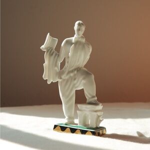 Hertha Bucher "A Gentleman with a Top Hat" Figurine 5.5” Augarten‎ Austria